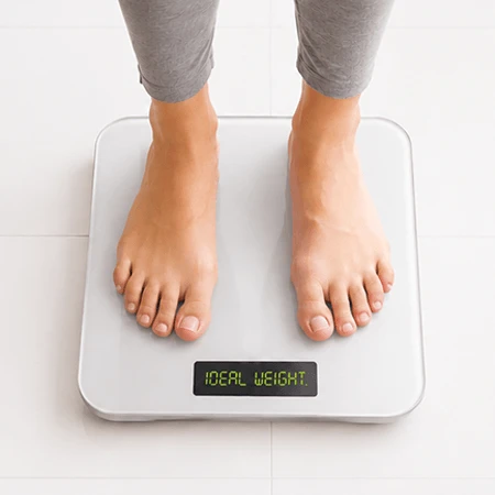 Weight gain dietitian helping with healthy weight gain and muscle building nutrition plan
